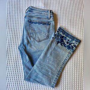Driftwood Colette embroidered jeans from Sundance. Size 26.